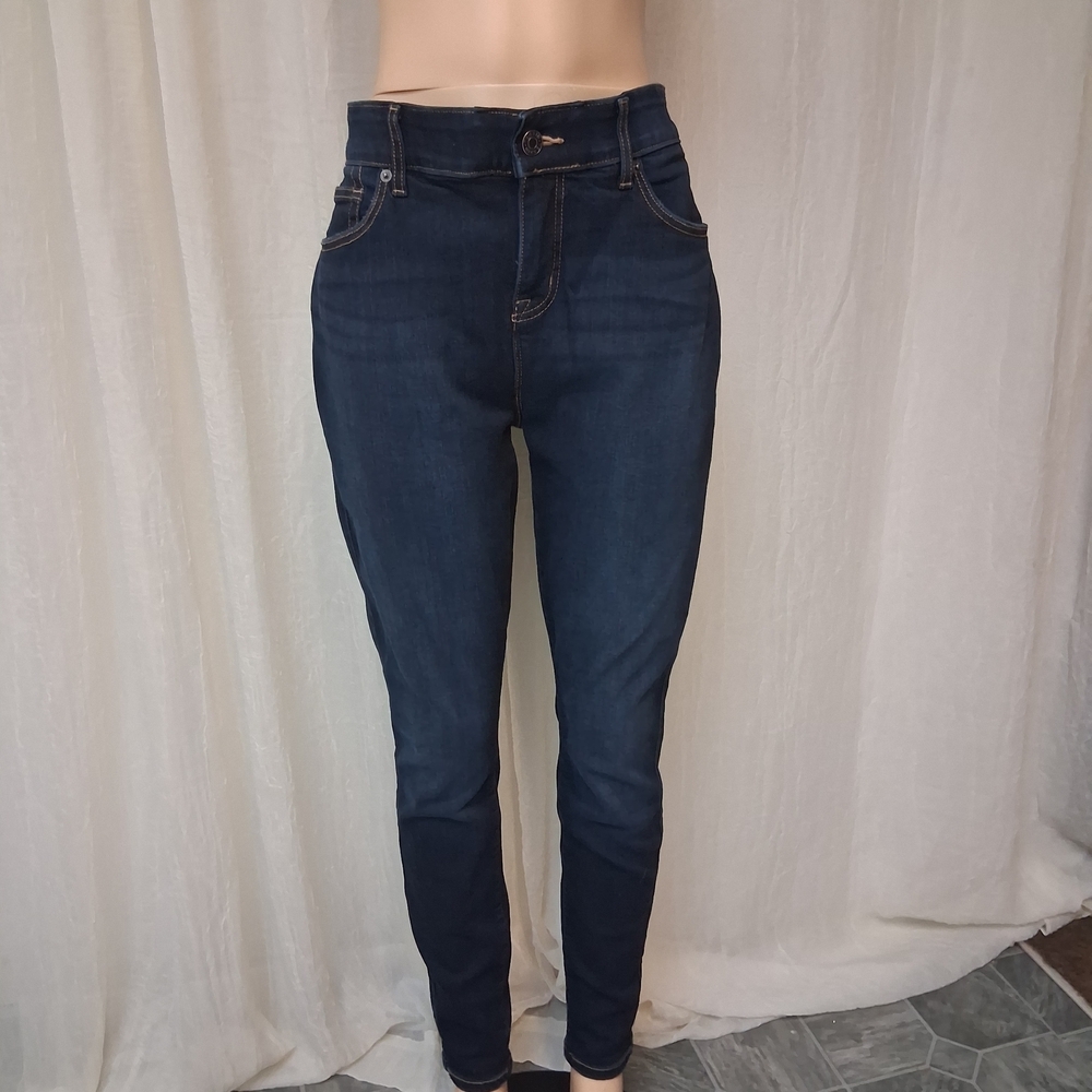 Torrid #feel the fit Wimen Size 16 High Rise Dark Blue Jeans 65%.Cotton.26%rayon